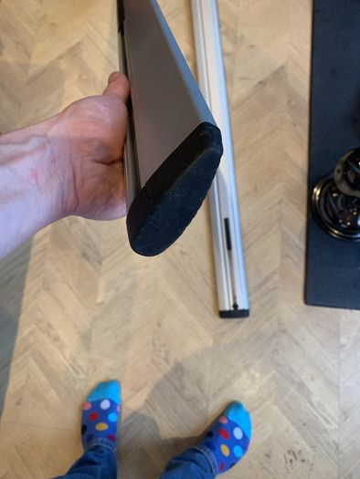 Thule roof bars 140cm