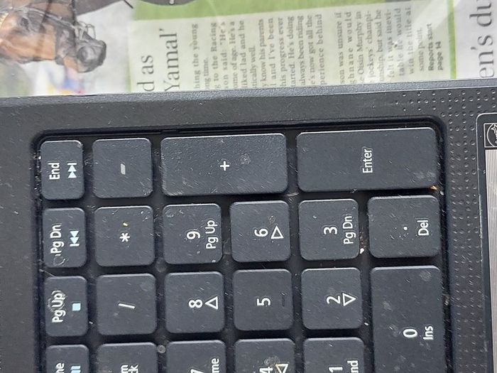 emachines E732 Series 15. inch Laptop, Model ZRDB, Intel Pentium CPU P6200, 2.13GHz, 3GB Ram, 218GB SSD, Windows 7, 64bit, Firefox, Opera, Chrome and VLC