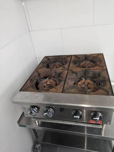 commercial gas cooker