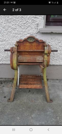 Pierce of wexford ''victor" cake breaker