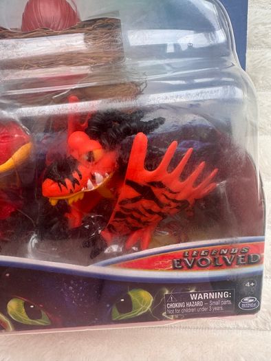 How to Train Your Dragon Legends Evolved Evolution Mini Hookfang Damaged Box Please see photos