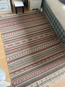 Area rug