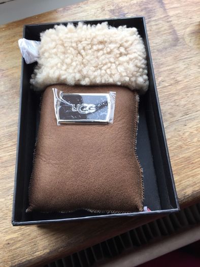 Ugg iPod cover/case