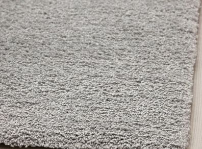 Low pile light grey rug 2x3m