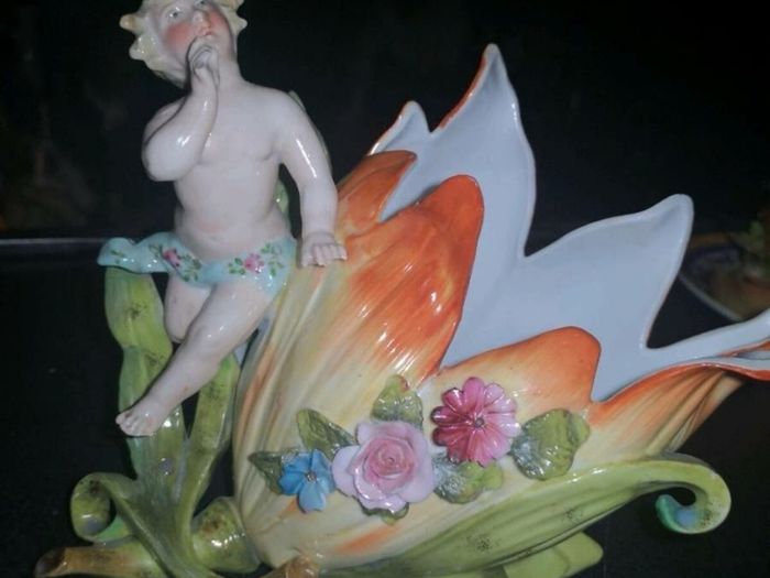 Victorian planter/dish