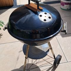 Charcoal Kettle BBQ grill + Charcoal bag