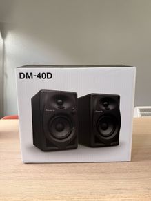 Pioneer DJ DM 40D Studio Monitor Speakers Brand New