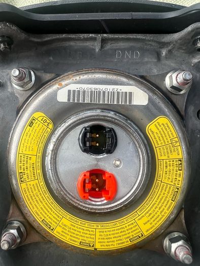 Lexus is220d airbag