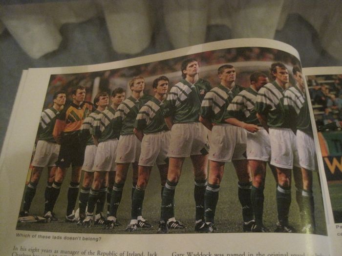 Vintage World Cup USA 94 IE (Irish Echo)Magazine