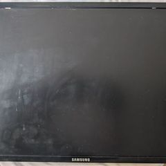 Samsung 24" Full HD Monitor HDMI / VESA Mount