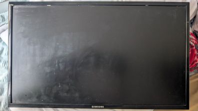Samsung 24" Full HD Monitor HDMI / VESA Mount