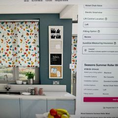 Seasons summer roller blind