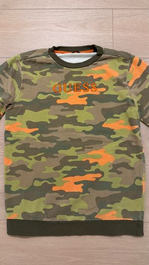 GUESS sweatshirt