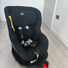 Britax Romer M i-size Universal IZOFIX carseat