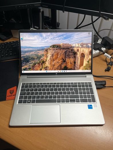 HP ProBook i5 pro 11 gen 8/512 Windows 11 pro