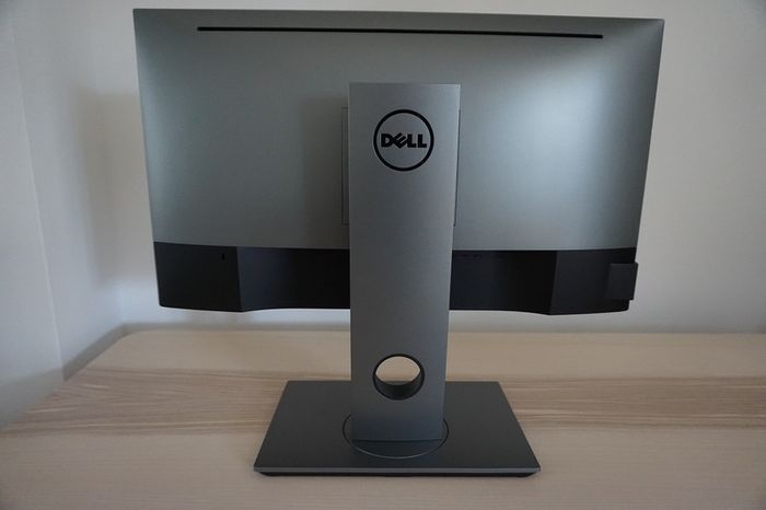 Dell UltraSharp 25" QHD Monitors (U2518D)