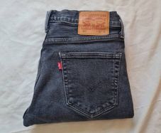 levis 511 Size 32/30 zip fly stone wash Black In excellent condition