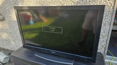 Toshiba flat screen tv - not smart