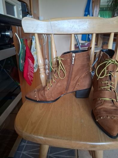 ankle boots by UNA HEALY