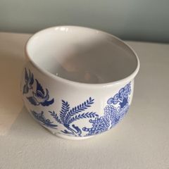 Sadler Willow pattern  small pot or sugar dish