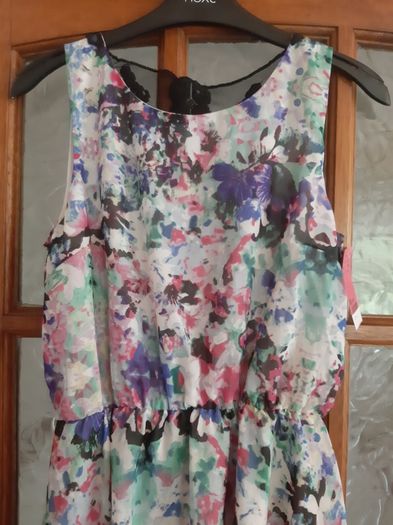 Brand New Dress, Size Medium