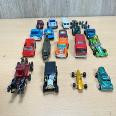 Toy Car Bundle Mixed - Husky, Tomica, Majorette, Hot Wheels etc - 19 Vehicles