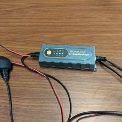 Mains car|motorcycle charger