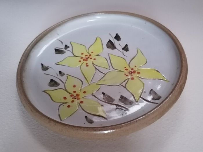 O'Neill Ireland Pottery Wall Plate