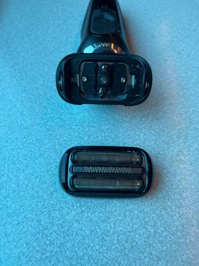 braun new series 7 smart sonic shaver smart dock station clean & charge Wet and Dry Electric Shaver