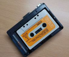 AIWA HS-T210A Walkman Cassette Player