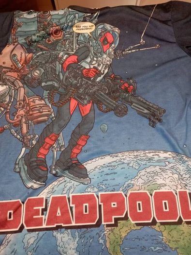 Deadpool graphic t shirt size XL