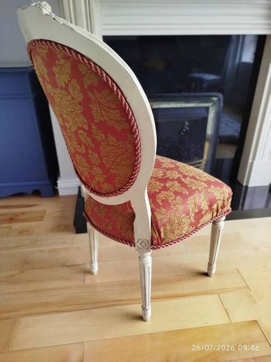 bedroom chair