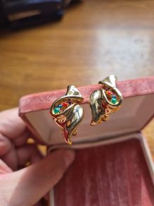 Vintage Gold Tone Earrings
