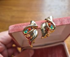 Vintage Gold Tone Earrings
