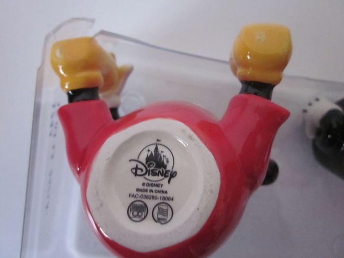 Disney Mickey/Minnie Egg Cup Set
