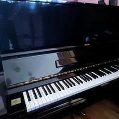 Upright Piano - Samick