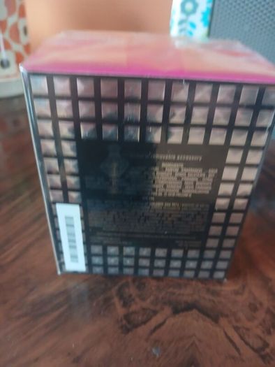 Avril Lavigne Black Star perfume