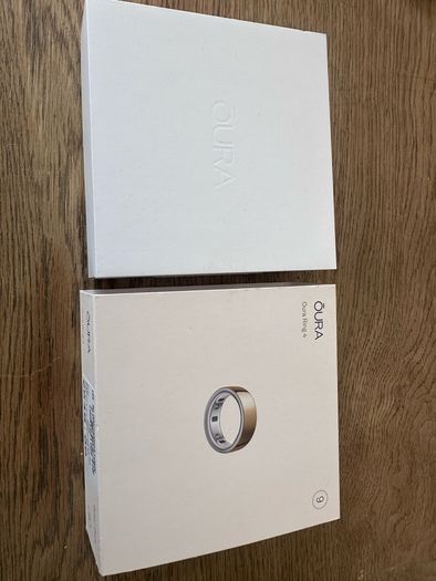 Oura ring Gold size 9
