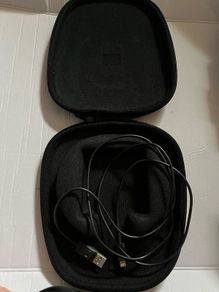 Sennheiser Momentum earphones hard case cover
