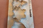 3 baking christmas cookie cutters