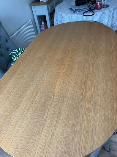 Table & 6 Chairs