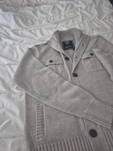 Men's knitted cardigan