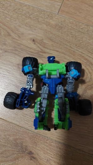 Transformer / toy
