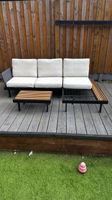 Garden Set with extra cushions and cover - like new