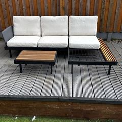 Garden Set with extra cushions and cover - like new
