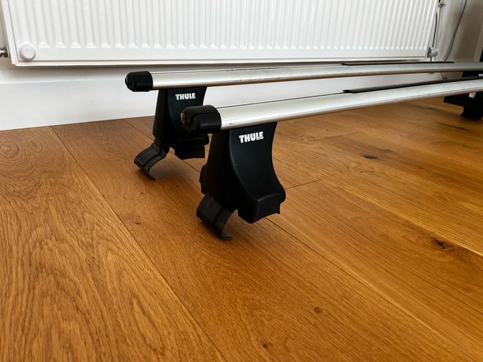 Thule Aluminium Roof Bars - Fits Honda Accord 7 - Lockable (Key Included)