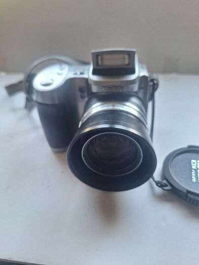 Kodak EasyShare Z740 digital bridge camera