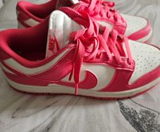women nike dunks size 6.5