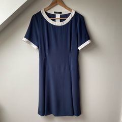 Weekend Max Mara Navy Blue & White Contrast Trim Shift Dress
