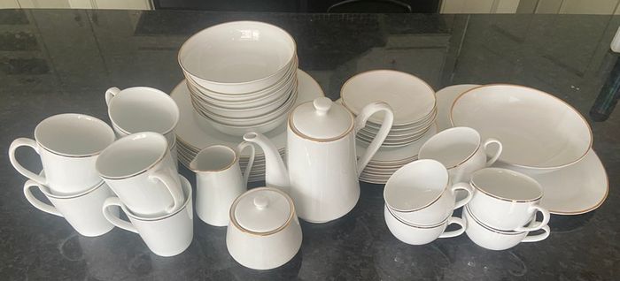 Tienshan Dinner Set